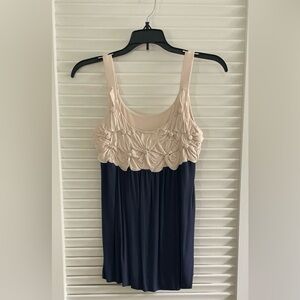 Kische Cream and Black Tank Top with Elegant Design